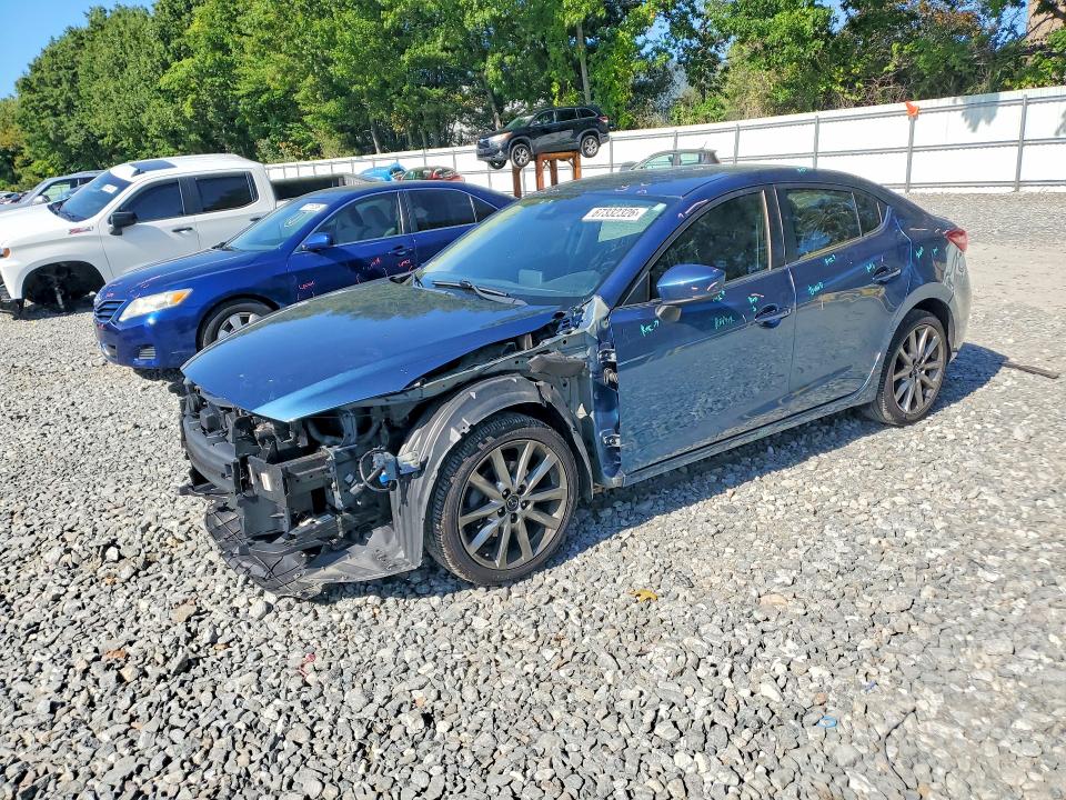 67332326 :رقم المزاد ، 3MZBN1V38JM252142 vin ، 2018 Mazda 3 مزاد بيع