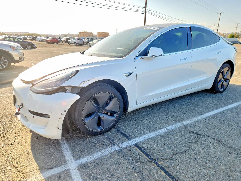 2019 Tesla Model 3 მანქანა იყიდება აუქციონზე, vin: 5YJ3E1EA1KF483721, აუქციონის ნომერი: 69787346