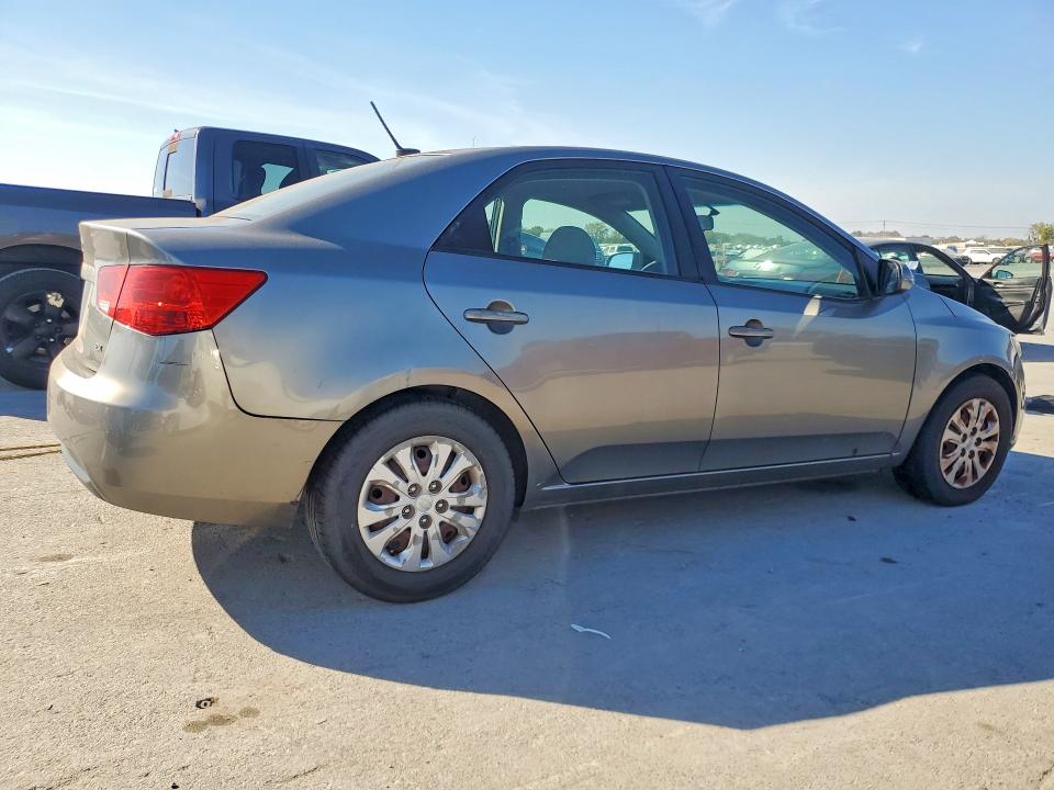 Продажа на аукционе авто 2011 Kia Forte, vin: KNAFU4A2XB5396690, номер лота: 71235726