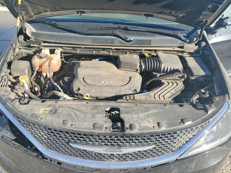 68240486 :رقم المزاد ، 2C4RC1EG9HR659836 vin ، 2017 Chrysler Pacifica مزاد بيع