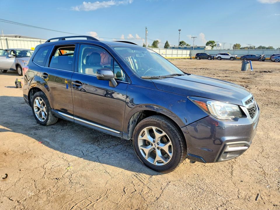 Продажа на аукционе авто 2017 Subaru Forester, vin: JF2SJAWC1HH588633, номер лота: 67138536