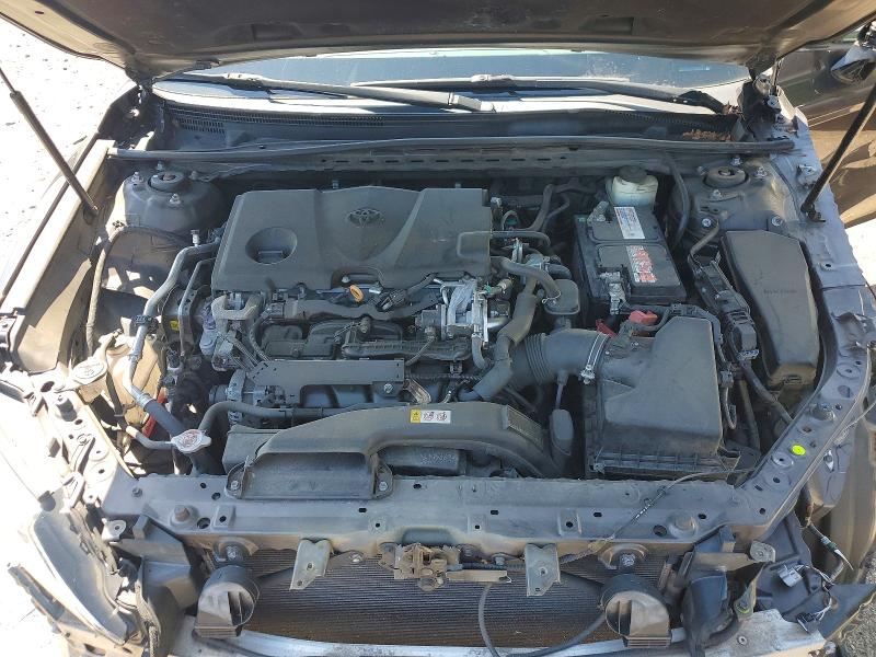 67500326 :رقم المزاد ، 4T1B11HK4JU578075 vin ، 2018 Toyota Camry مزاد بيع