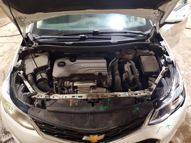 70634716 :رقم المزاد ، 1G1BB5SMXJ7129896 vin ، 2018 Chevrolet Cruze مزاد بيع