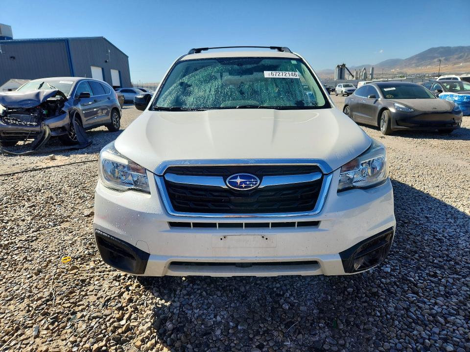 67272146 :رقم المزاد ، JF2SJABCXHH435240 vin ، 2017 Subaru Forester مزاد بيع