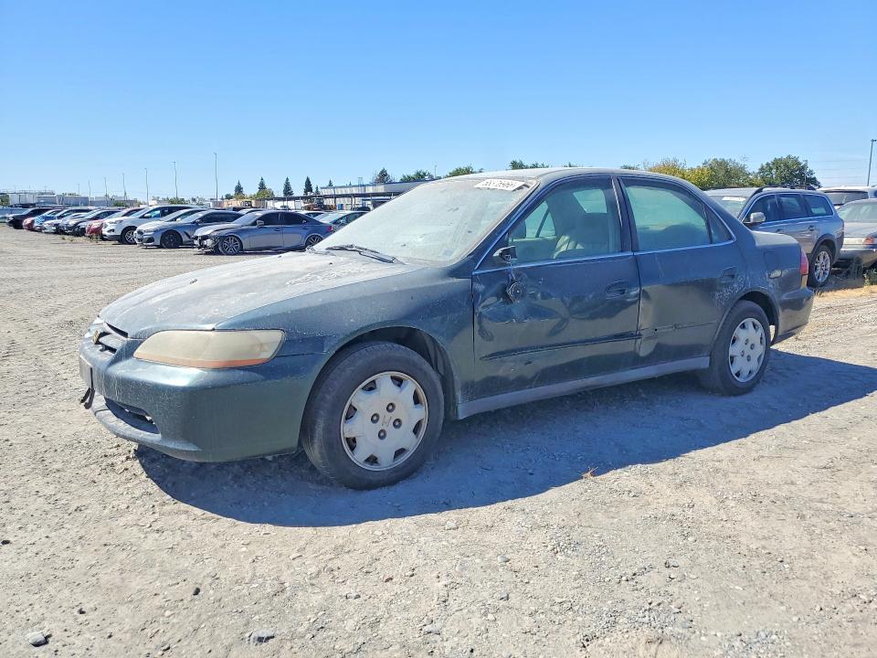 1998 Honda Accord მანქანა იყიდება აუქციონზე, vin: 1HGCG5647WA196720, აუქციონის ნომერი: 68376966