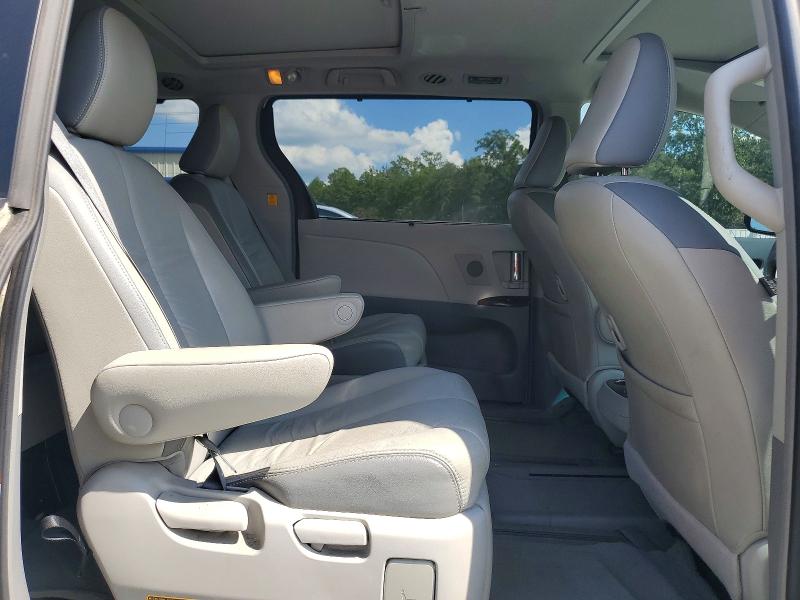 69003646 :رقم المزاد ، 5TDYK3DC9BS082619 vin ، 2011 Toyota Sienna مزاد بيع