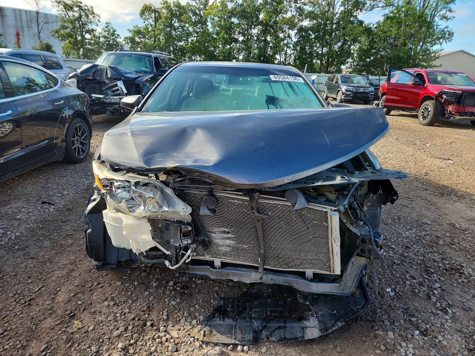 69584136 :رقم المزاد ، 4T1BF1FK5DU221321 vin ، 2013 Toyota Camry مزاد بيع