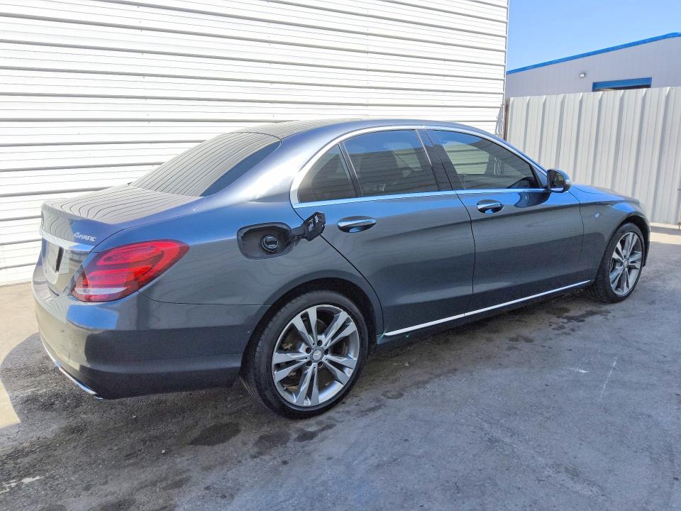 70369946 :رقم المزاد ، 55SWF4KB5FU037052 vin ، 2015 Mercedes-benz C مزاد بيع