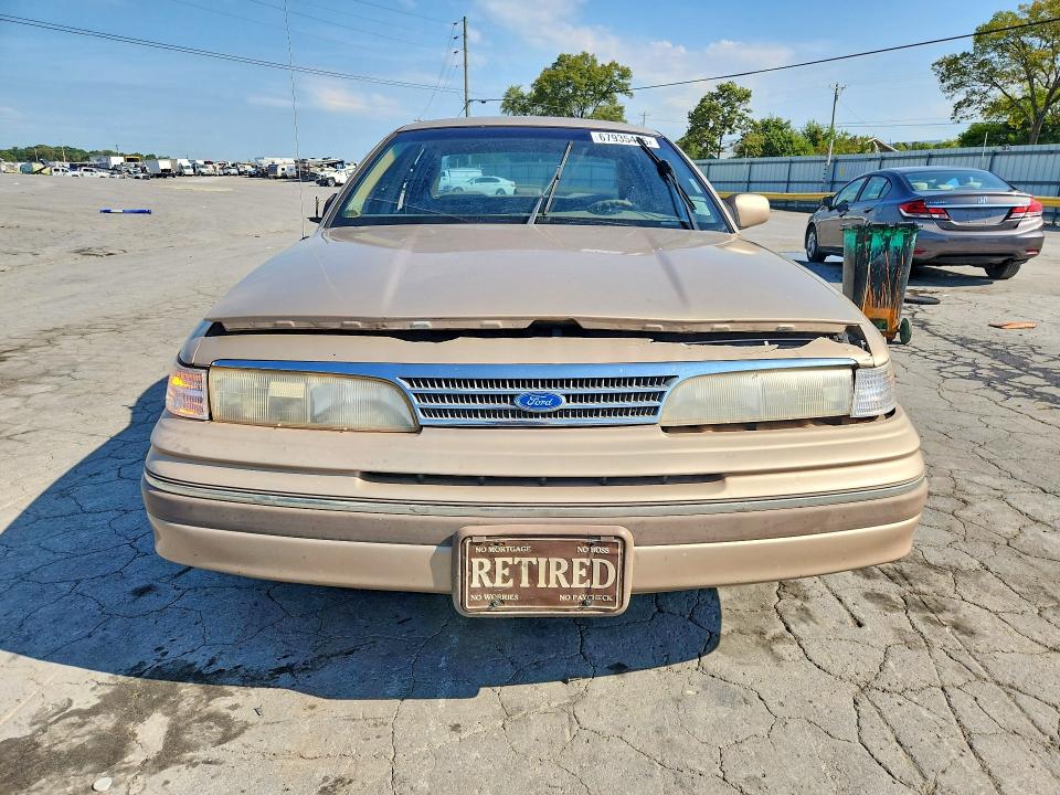 67935496 :رقم المزاد ، 2FACP73WXPX176976 vin ، 1993 Ford Crown Victoria مزاد بيع