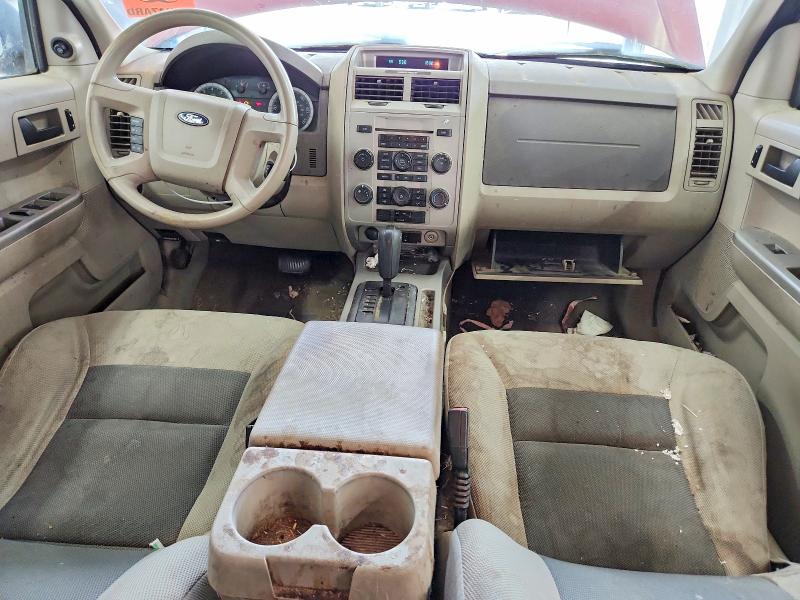2008 Ford Escape მანქანა იყიდება აუქციონზე, vin: 1FMCU93198KA09429, აუქციონის ნომერი: 70561776