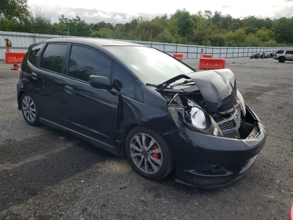 70716516 :رقم المزاد ، JHMGE8G55DC056972 vin ، 2013 Honda Fit مزاد بيع