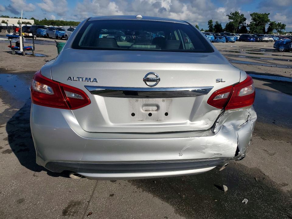 2018 Nissan Altima მანქანა იყიდება აუქციონზე, vin: 1N4AL3APXJC184748, აუქციონის ნომერი: 67299836