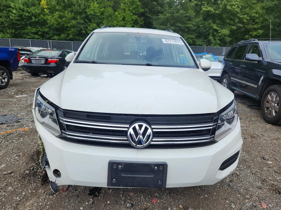 67213976 :رقم المزاد ، WVGBV7AX1GW613987 vin ، 2016 Volkswagen Tiguan مزاد بيع
