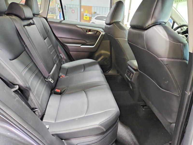 Продажа на аукционе авто 2025 Toyota Rav4, vin: JTMB6RFV7SD156417, номер лота: 67785966