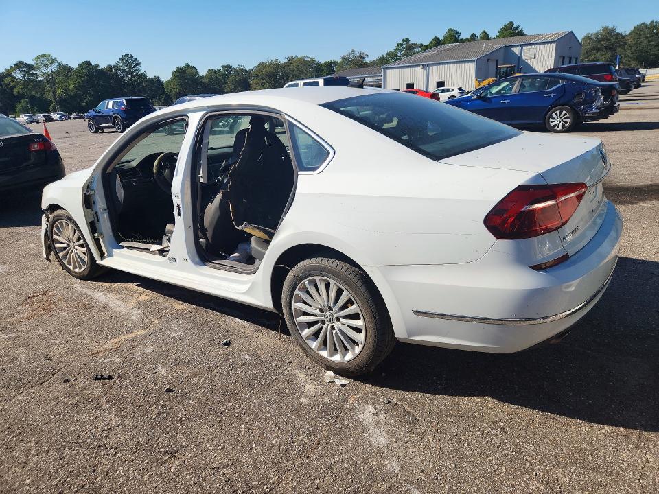Продаж на аукціоні авто 2016 Volkswagen Passat, vin: 1VWBT7A39GC011537, номер лоту: 70659526