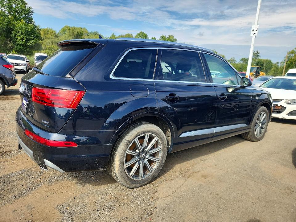59407796 :رقم المزاد ، WA1LHAF76JD002999 vin ، 2018 Audi Q7 مزاد بيع