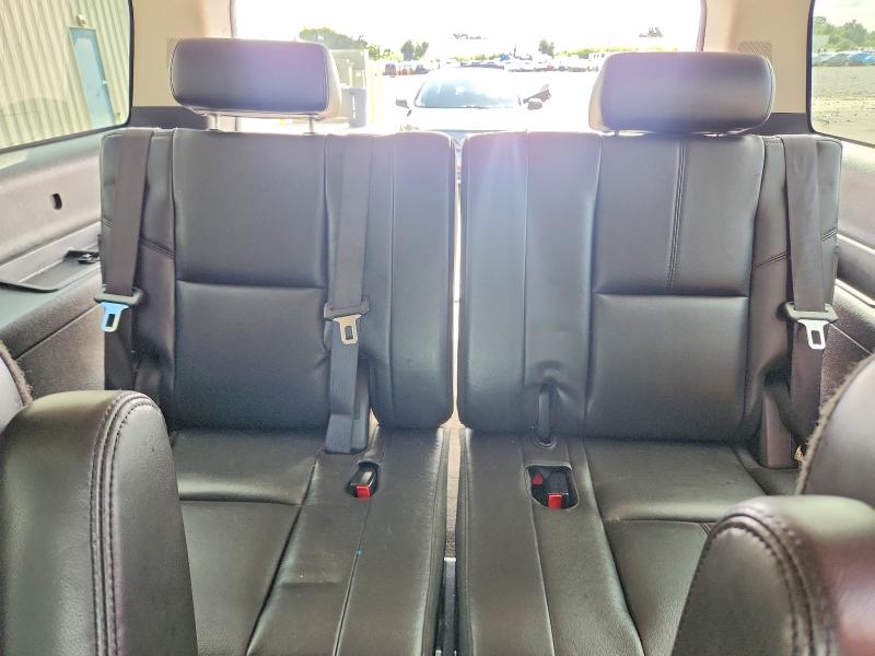 2012 Chevrolet Suburban მანქანა იყიდება აუქციონზე, vin: 1GNSKJE71CR270909, აუქციონის ნომერი: 70653386