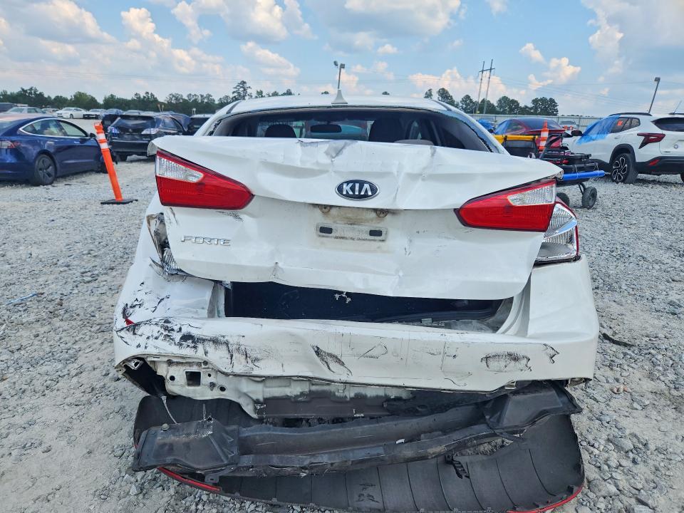 Продажа на аукционе авто 2015 Kia Forte, vin: KNAFX4A61F5356577, номер лота: 67776356