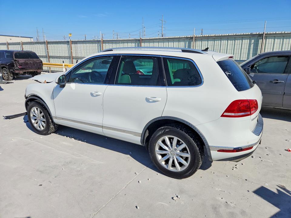2016 Volkswagen Touareg მანქანა იყიდება აუქციონზე, vin: WVGEF9BP0GD007550, აუქციონის ნომერი: 68335256