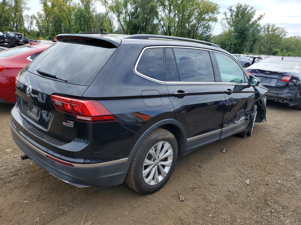 Aukcja sprzedaży 2018 Volkswagen Tiguan, vin: 3VV2B7AX0JM068127, numer aukcji: 69110656