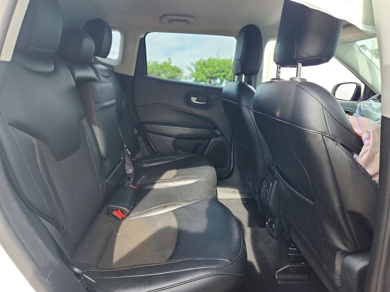 69924026 :رقم المزاد ، 3C4NJCBB6KT809477 vin ، 2019 Jeep Compass مزاد بيع