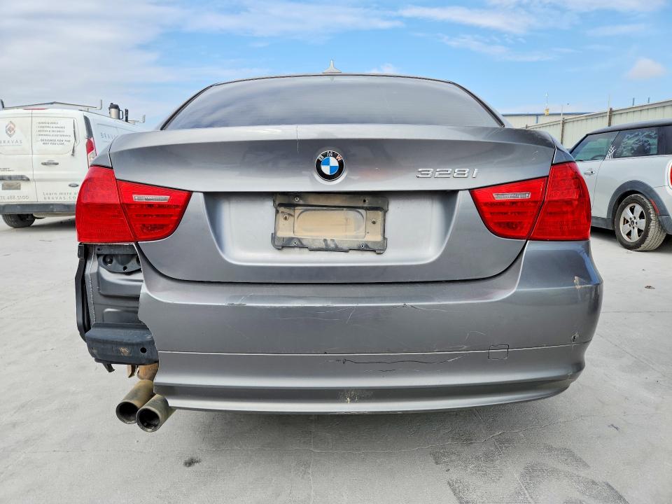 2011 Bmw 328 მანქანა იყიდება აუქციონზე, vin: WBAPH7C5XBE851393, აუქციონის ნომერი: 67108016