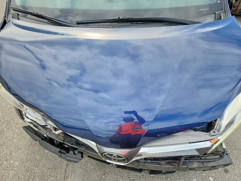 69455336 :رقم المزاد ، 5TDDZ3DC2KS211441 vin ، 2019 Toyota Sienna مزاد بيع