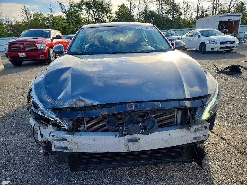 2019 Nissan Altima მანქანა იყიდება აუქციონზე, vin: 1N4BL4DW4KC217595, აუქციონის ნომერი: 70141286