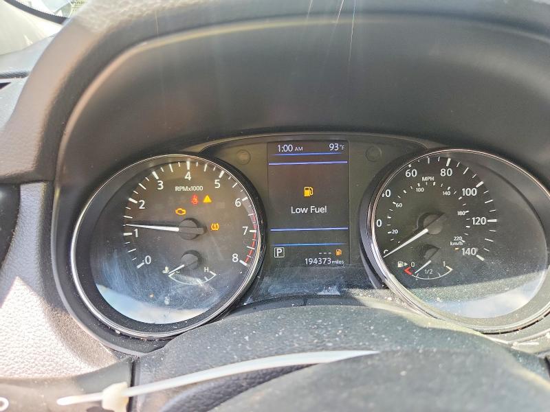 67671206 :رقم المزاد ، KNMAT2MT8JP555802 vin ، 2018 Nissan Rogue مزاد بيع
