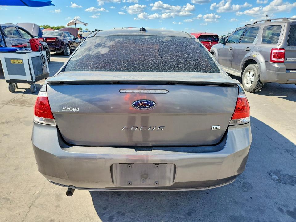 67121396 :رقم المزاد ، 1FAHP3FNXBW147595 vin ، 2011 Ford Focus مزاد بيع