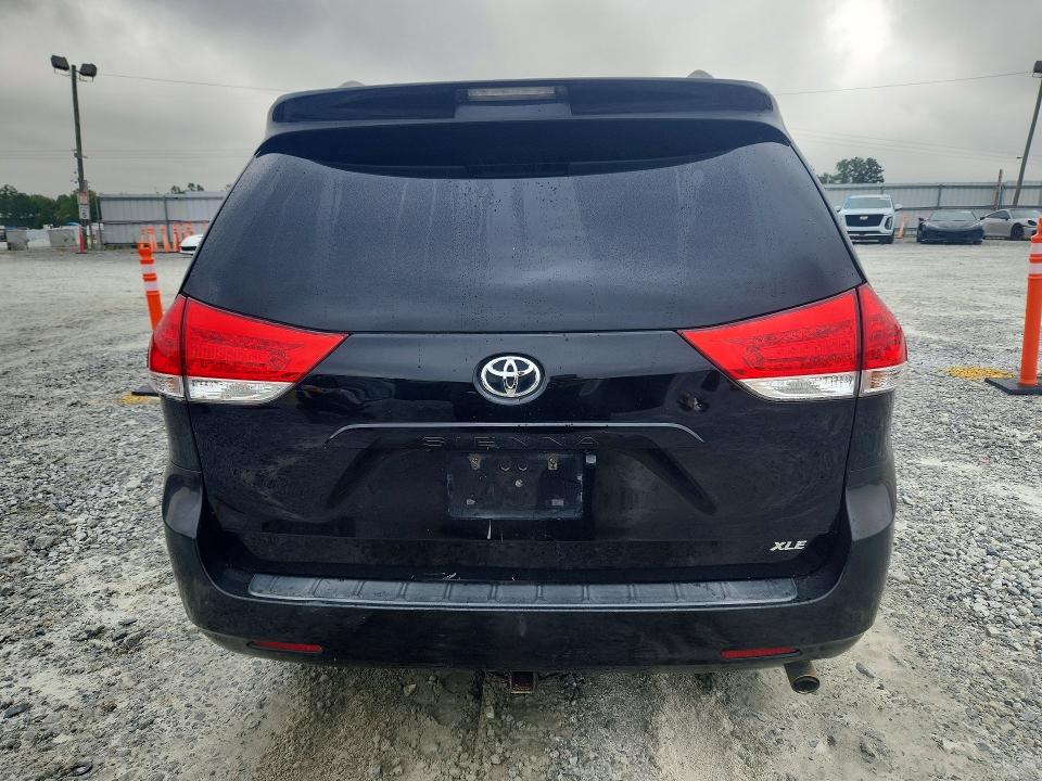 Продажа на аукционе авто 2014 Toyota Sienna, vin: 5TDYK3DCXES469359, номер лота: 69932116
