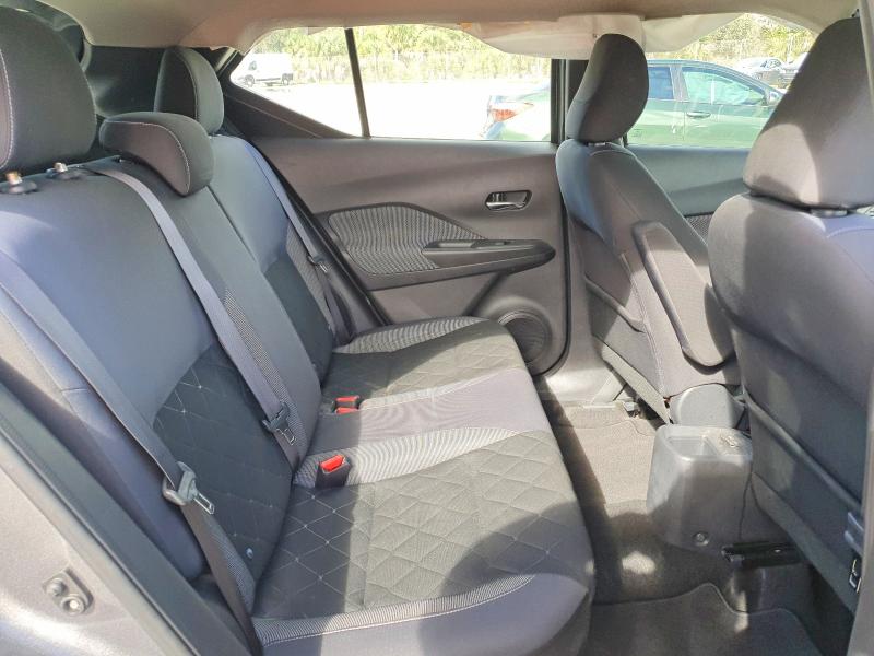 70250266 :رقم المزاد ، 3N1CP5CU5KL507294 vin ، 2019 Nissan Kicks مزاد بيع