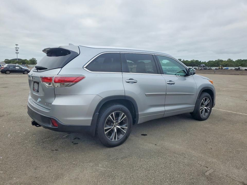 70938496 :رقم المزاد ، 5TDJKRFH2GS324333 vin ، 2016 Toyota Highlander مزاد بيع