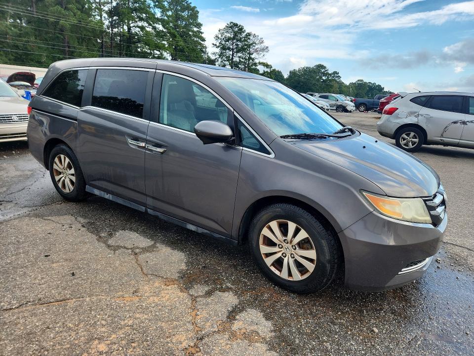 67462506 :رقم المزاد ، 5FNRL5H66EB053864 vin ، 2014 Honda Odyssey مزاد بيع