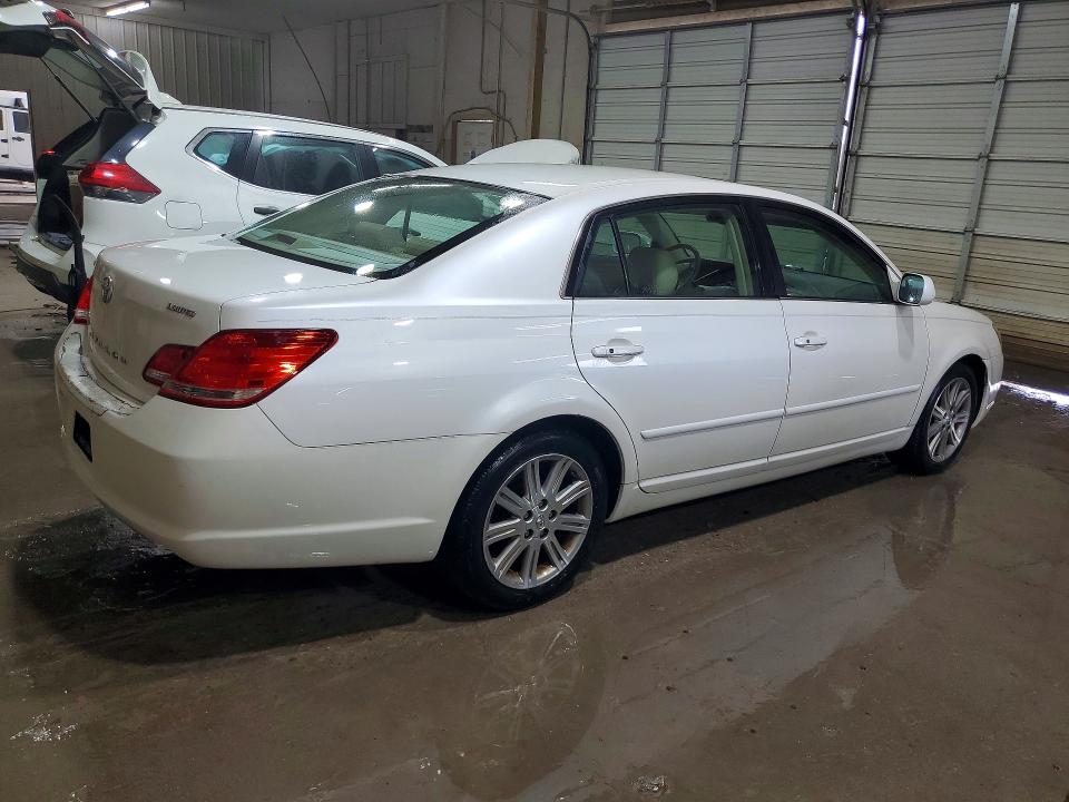 70309426 :رقم المزاد ، 4T1BK36B67U190396 vin ، 2007 Toyota Avalon مزاد بيع