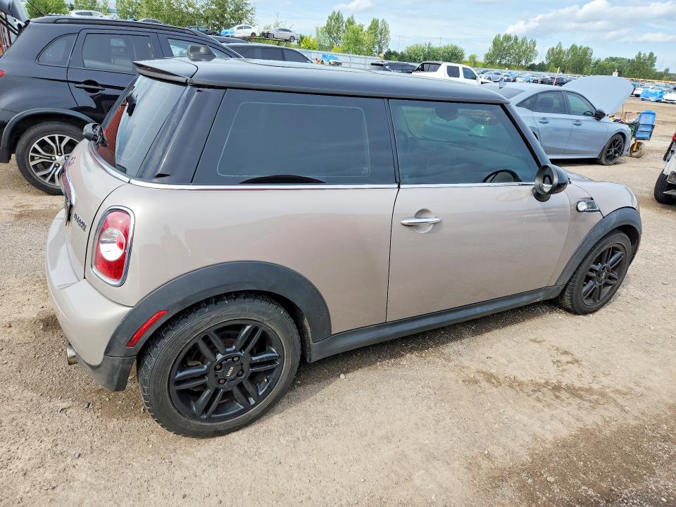 2013 Mini Cooper მანქანა იყიდება აუქციონზე, vin: WMWSU3C50DT689724, აუქციონის ნომერი: 65833436