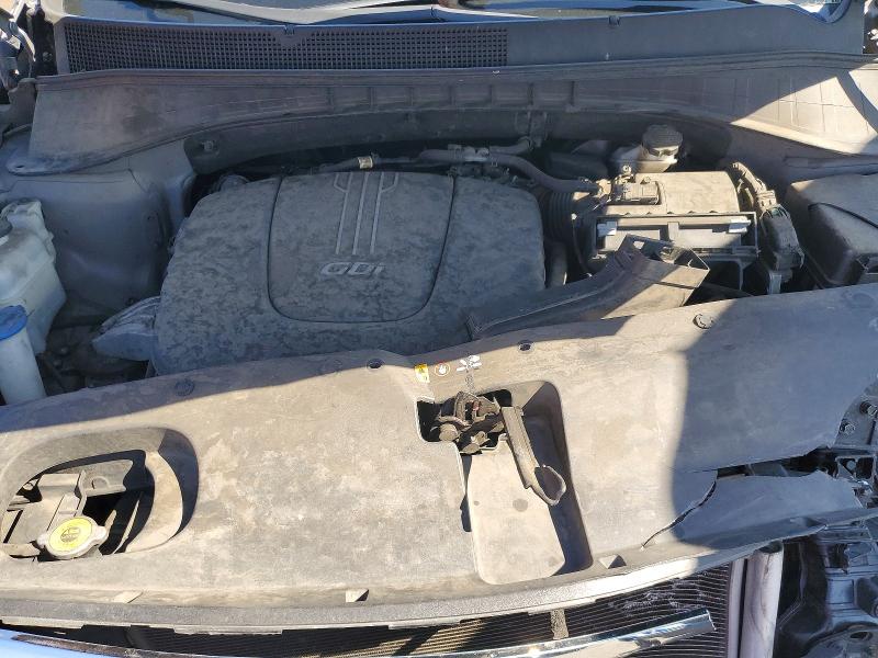 68636136 :رقم المزاد ، 5XYPK4A5XGG108771 vin ، 2016 Kia Sorento مزاد بيع