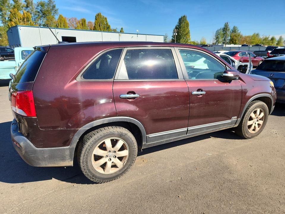 70826346 :رقم المزاد ، 5XYKTDA65DG339590 vin ، 2013 Kia Sorento مزاد بيع