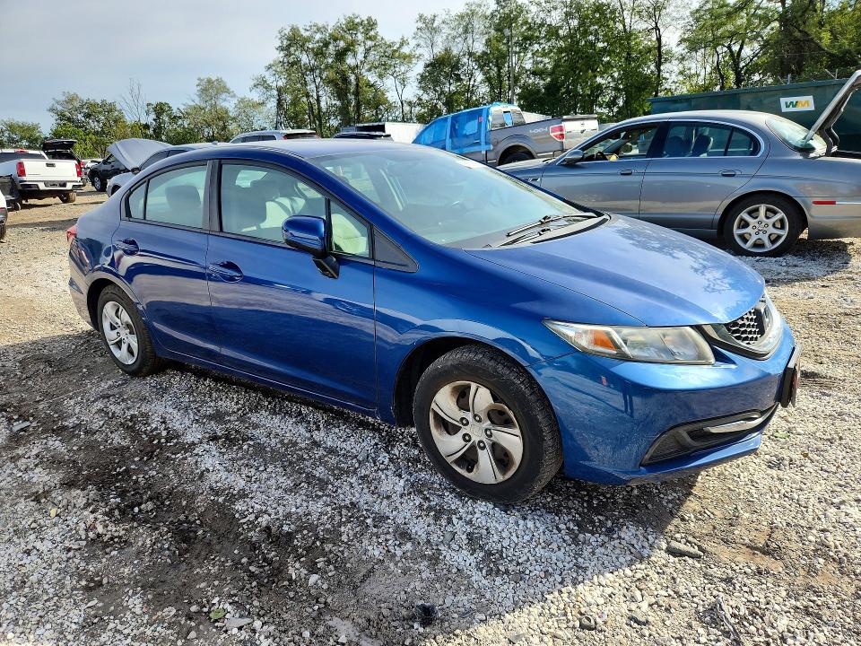 68022686 :رقم المزاد ، 19XFB2F53FE263652 vin ، 2015 Honda Civic مزاد بيع