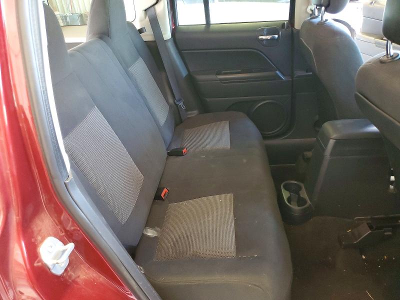 67992076 :رقم المزاد ، 1C4NJPBA2FD106842 vin ، 2015 Jeep Patriot مزاد بيع