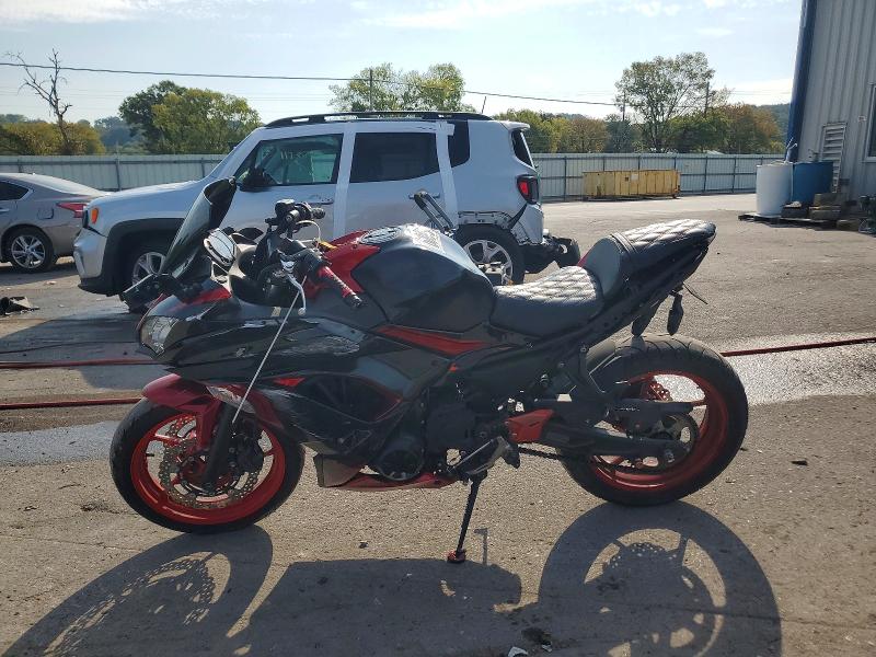 Продаж на аукціоні авто 2017 Kawasaki Ex650, vin: JKAEXEJ17HDA01640, номер лоту: 68893726