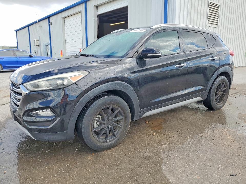 68887526 :رقم المزاد ، KM8J33A20HU302126 vin ، 2017 Hyundai Tucson مزاد بيع