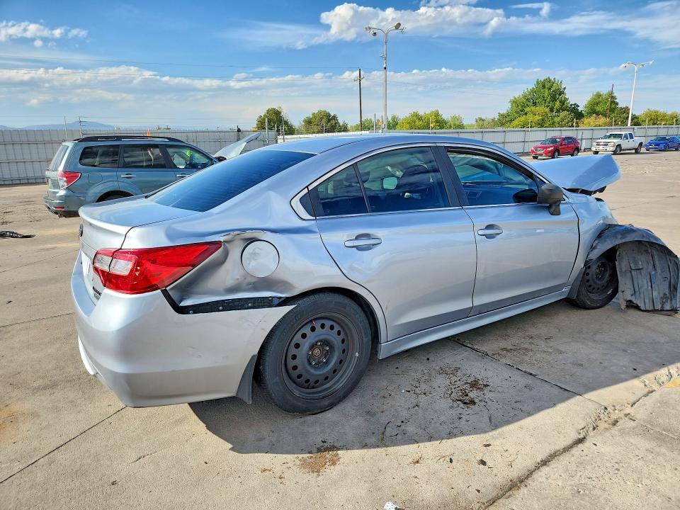 69134806 :رقم المزاد ، 4S3BNBA69F3014124 vin ، 2015 Subaru Legacy مزاد بيع