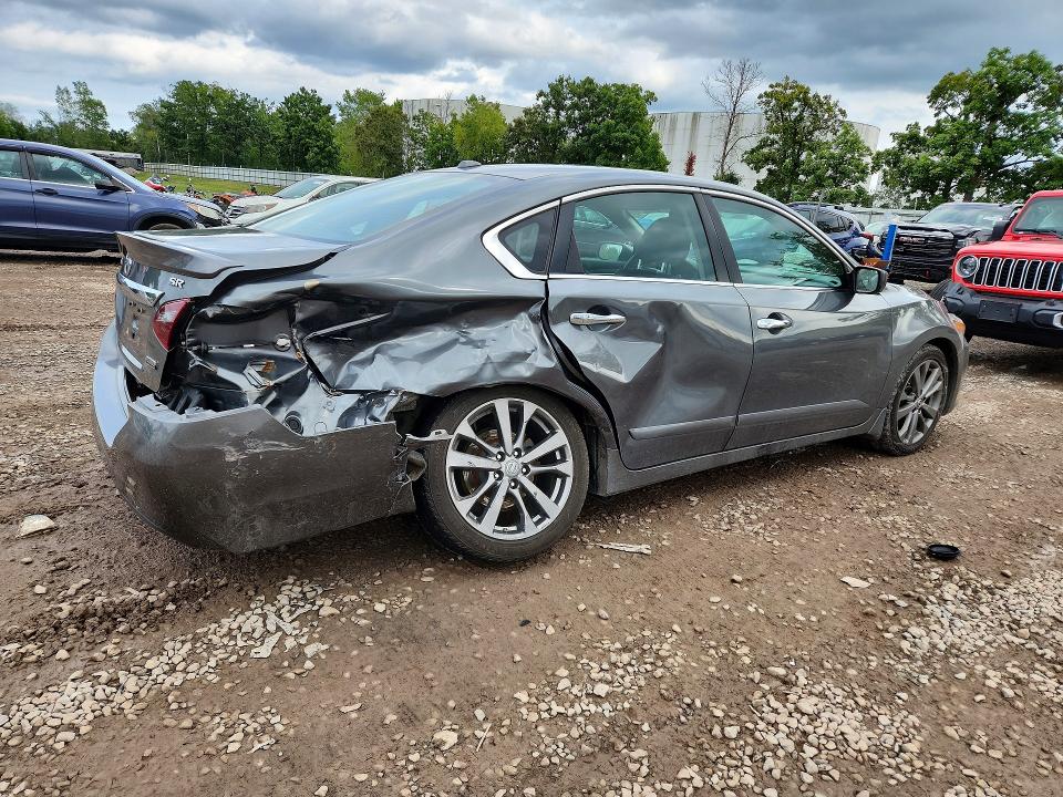 2018 Nissan Altima მანქანა იყიდება აუქციონზე, vin: 1N4AL3AP1JC135941, აუქციონის ნომერი: 67543776