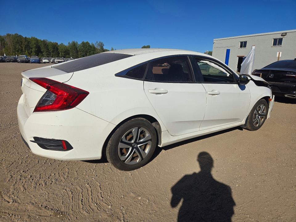 Продажа на аукционе авто 2018 Honda Civic, vin: 2HGFC2E50JH043818, номер лота: 67816496