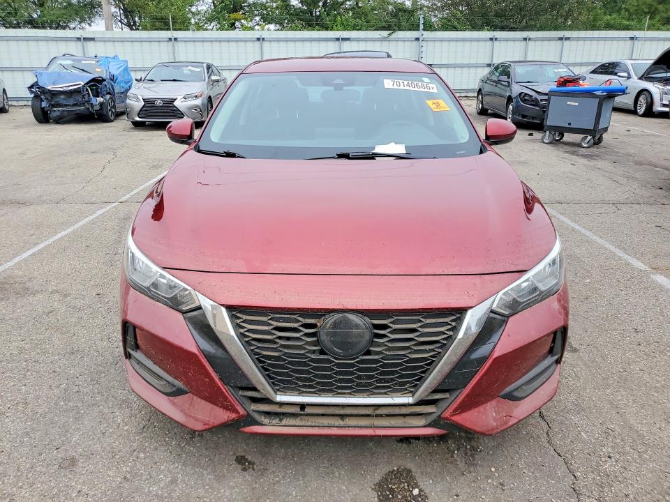 70140686 :رقم المزاد ، 3N1AB8CV3MY330380 vin ، 2021 Nissan Sentra مزاد بيع