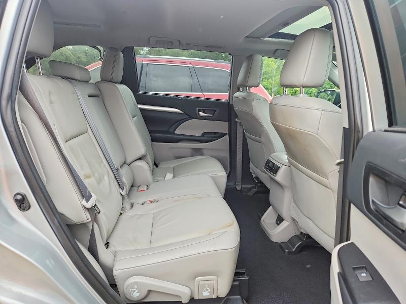 Продаж на аукціоні авто 2019 Toyota Highlander, vin: 5TDJZRFH7KS592962, номер лоту: 69521316