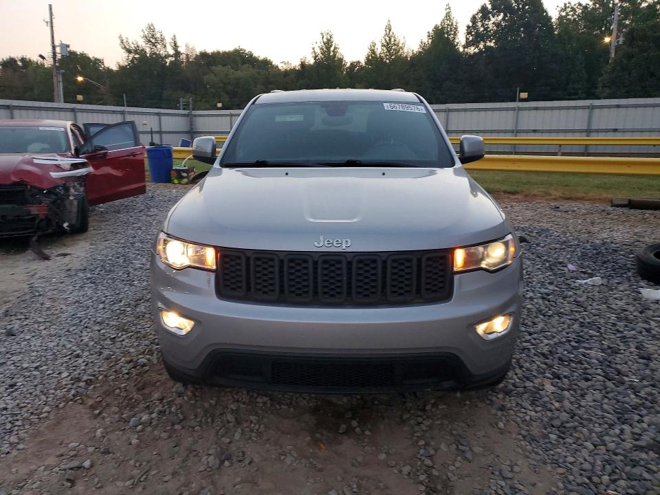 Продажа на аукционе авто 2017 Jeep Grand Cherokee, vin: 1C4RJFAGXHC889886, номер лота: 66789576