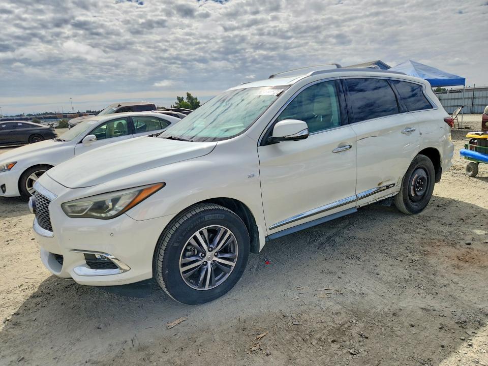 67684776 :رقم المزاد ، 5N1DL0MMXJC531918 vin ، 2018 Infiniti Qx60 مزاد بيع