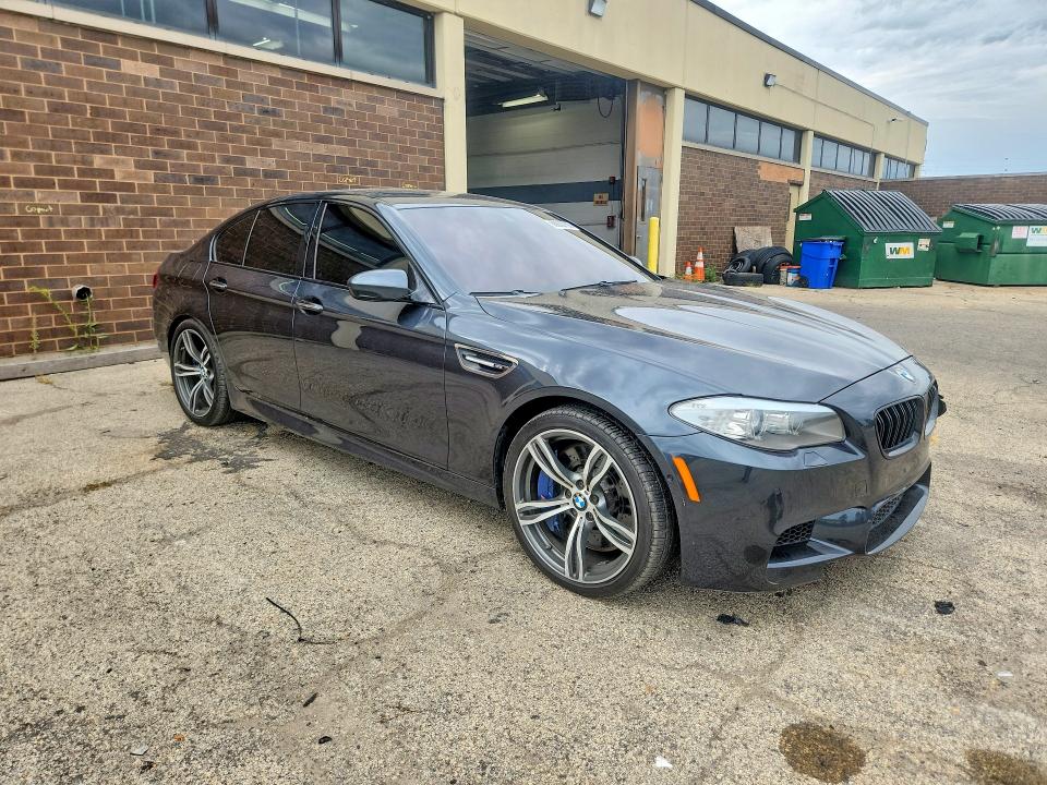 2013 Bmw M5 მანქანა იყიდება აუქციონზე, vin: WBSFV9C5XDD096847        , აუქციონის ნომერი: 68630156